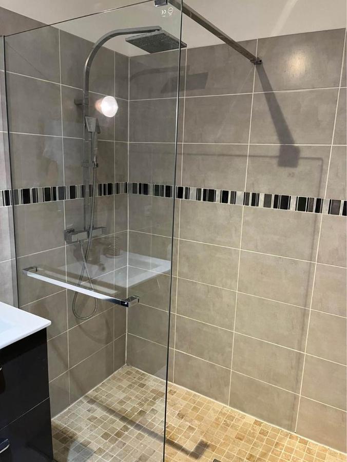Superbe Appartement Au Bord De Plage Cros De Cagnes מראה חיצוני תמונה
