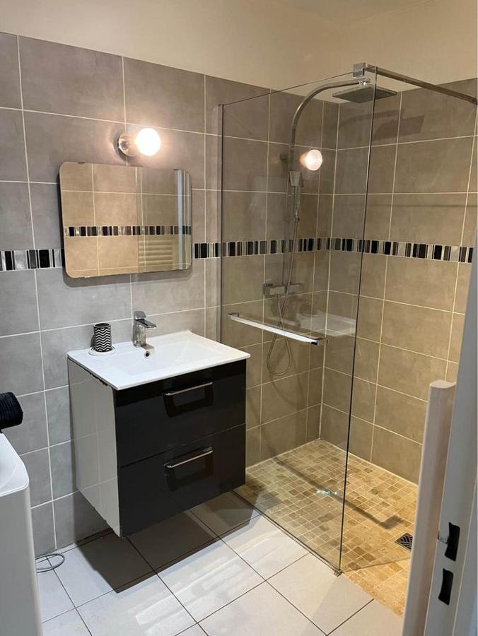 Superbe Appartement Au Bord De Plage Cros De Cagnes מראה חיצוני תמונה