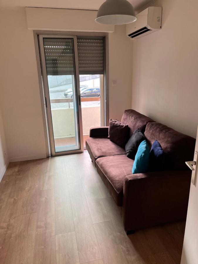 Superbe Appartement Au Bord De Plage Cros De Cagnes מראה חיצוני תמונה